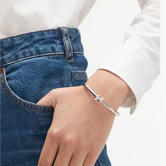 kate spade Silver Sailor's Knot Hinge Bangle Bracelet, New Jewelry - Picture 4 of 10